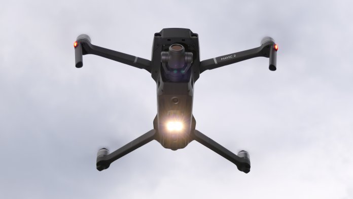 dji_mavic_2_zoom_led